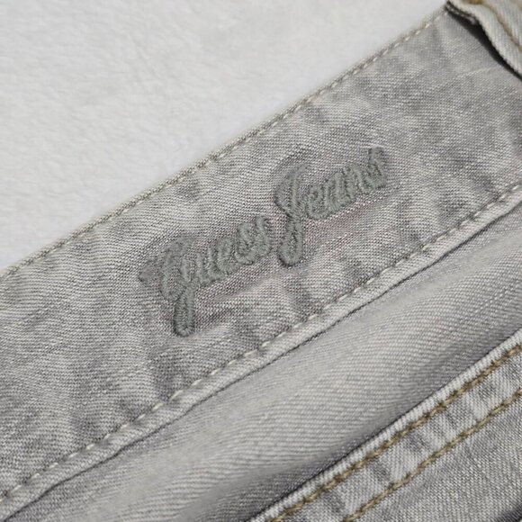 Guess ✦ Y2K Stretch Denim Mini Skirt ✦ Gray Wash Front Pockets Size 26 NWOT - Picture 8 of 13